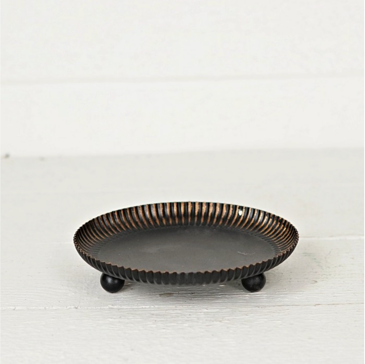 Black and Gold Metal Raised Tart Pan