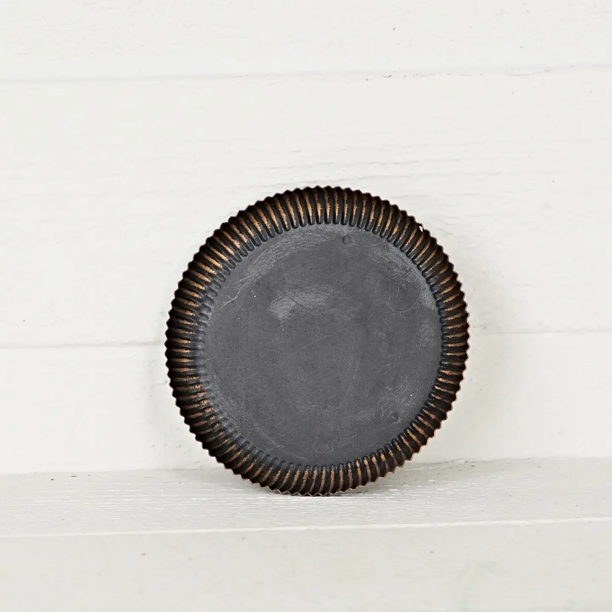 Black and Gold Metal Raised Tart Pan